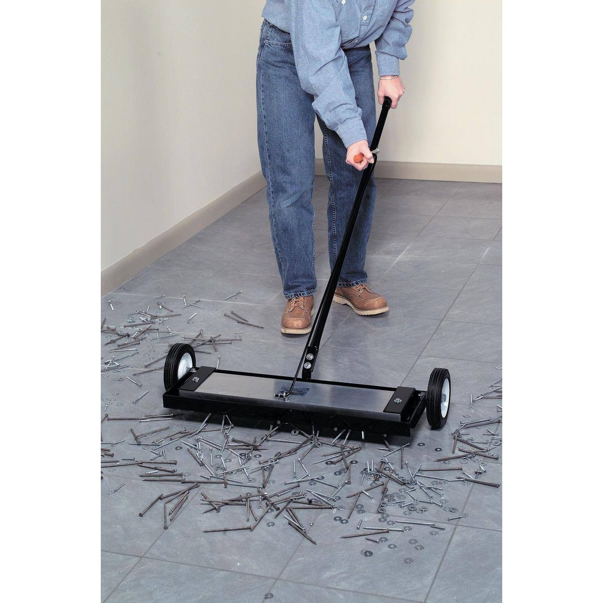 Magnetic Floor Sweeper V9602