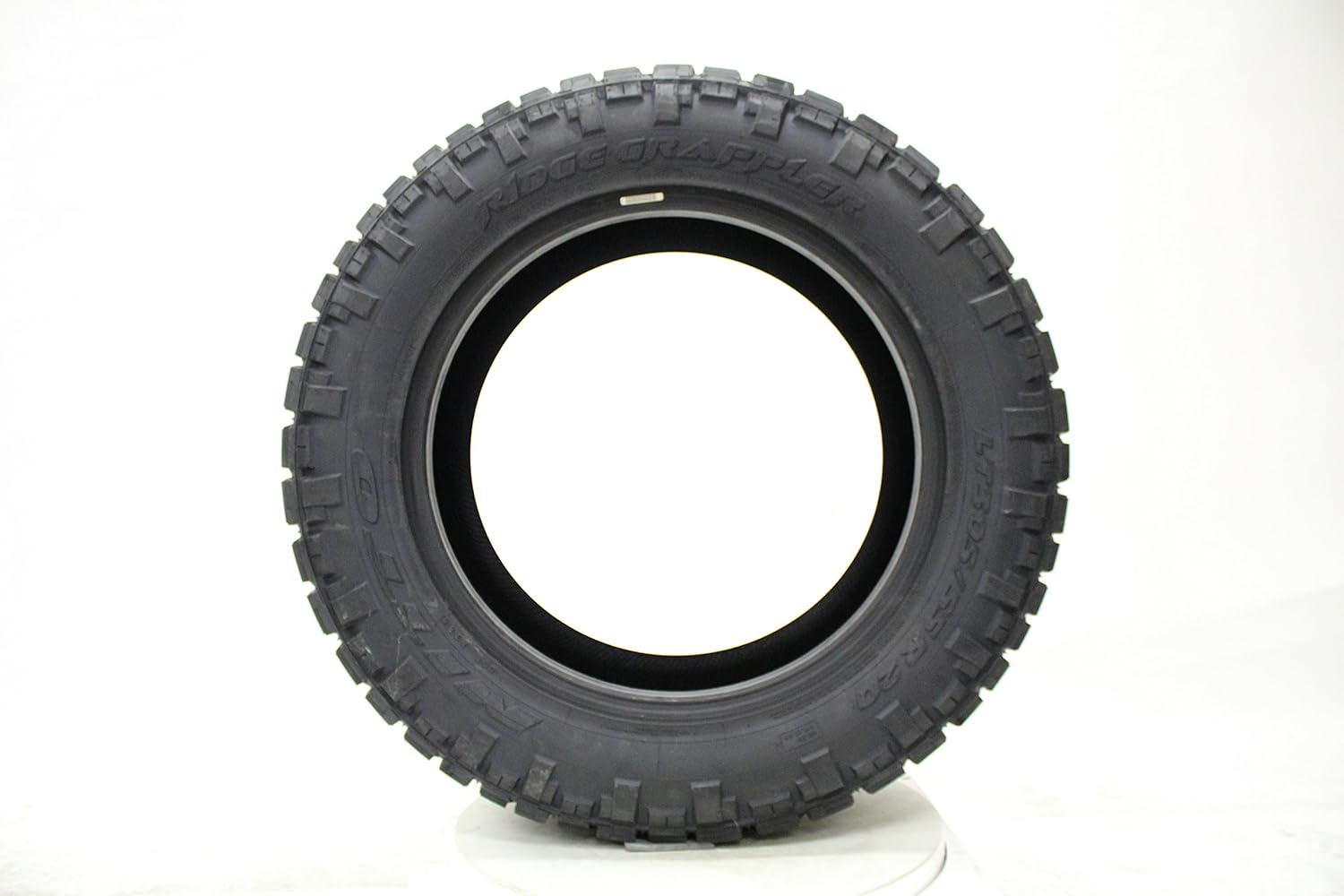 LT325/60R20 126/123Q E/10 Tire T344