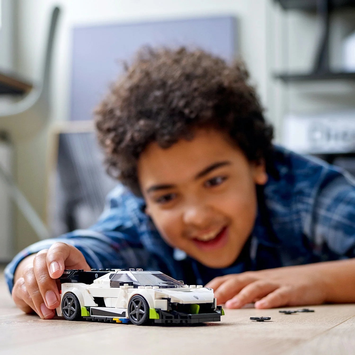 White Racing Car Building Set E273