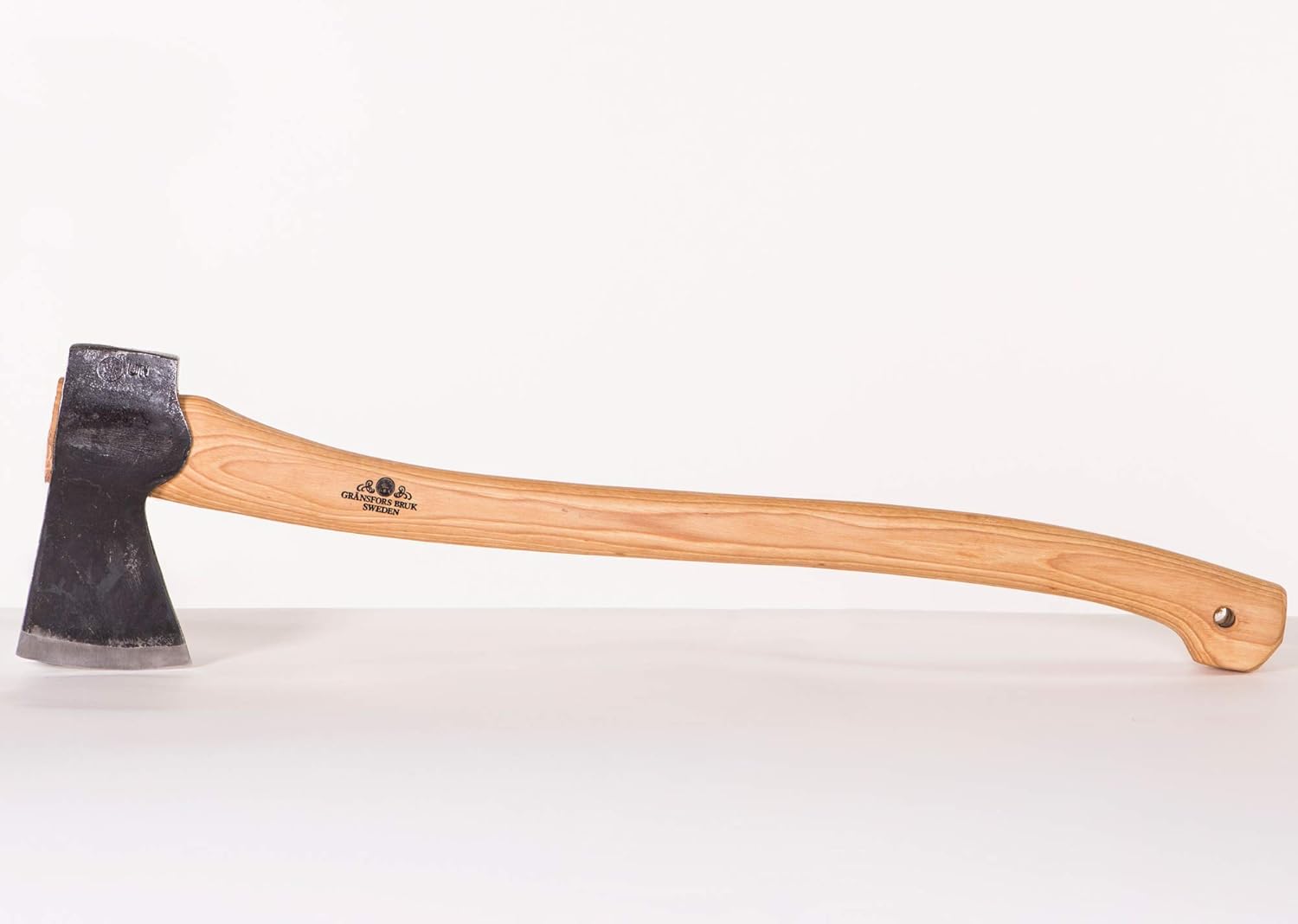 Scandinavian Forest Axe 25 Inch Y33623