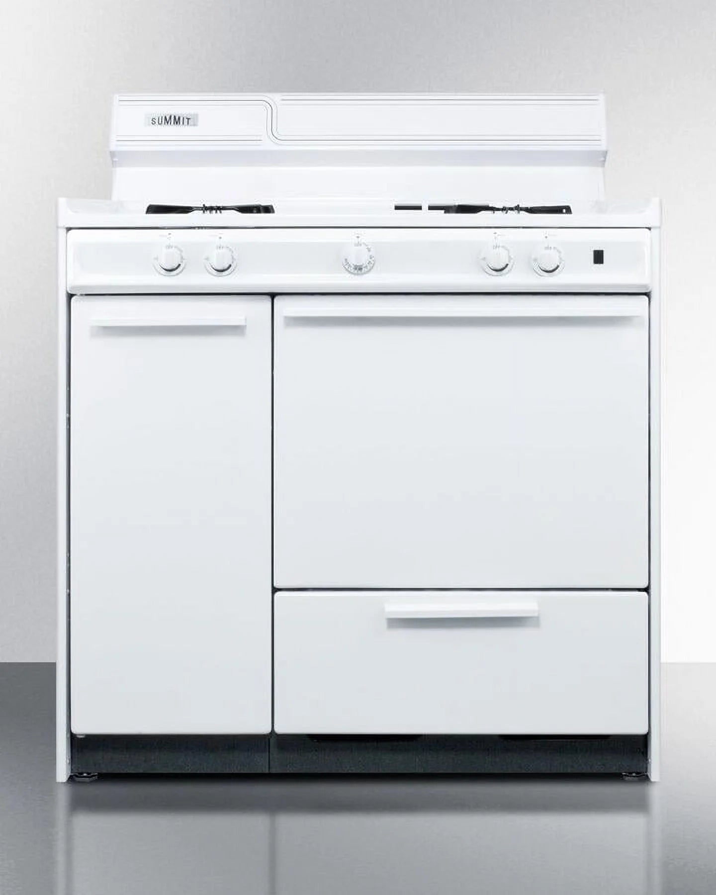 White Gas Freestanding Range D5180