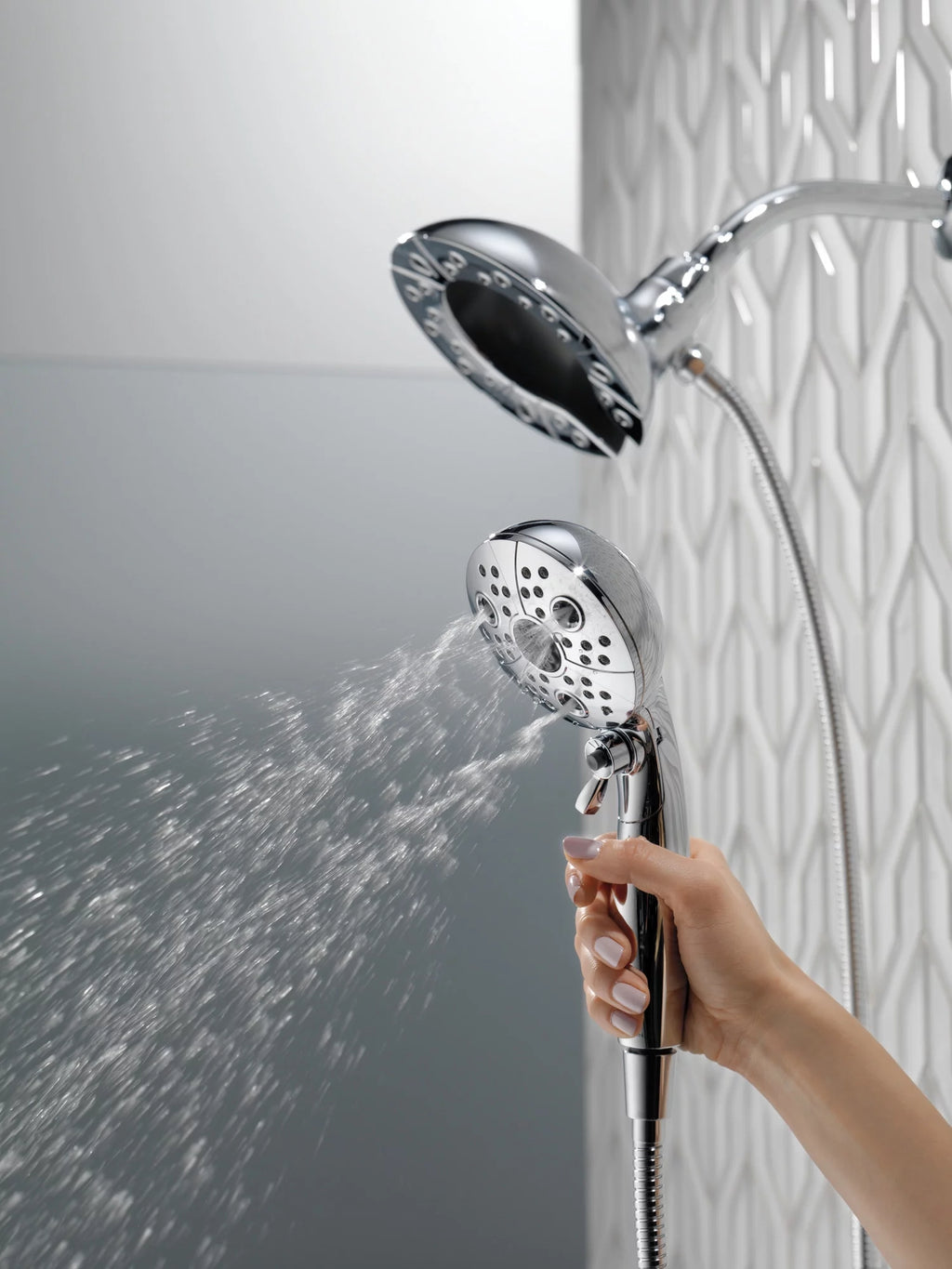 5-Spray Hand Shower and Shower Head Combo in Chrome Y86923