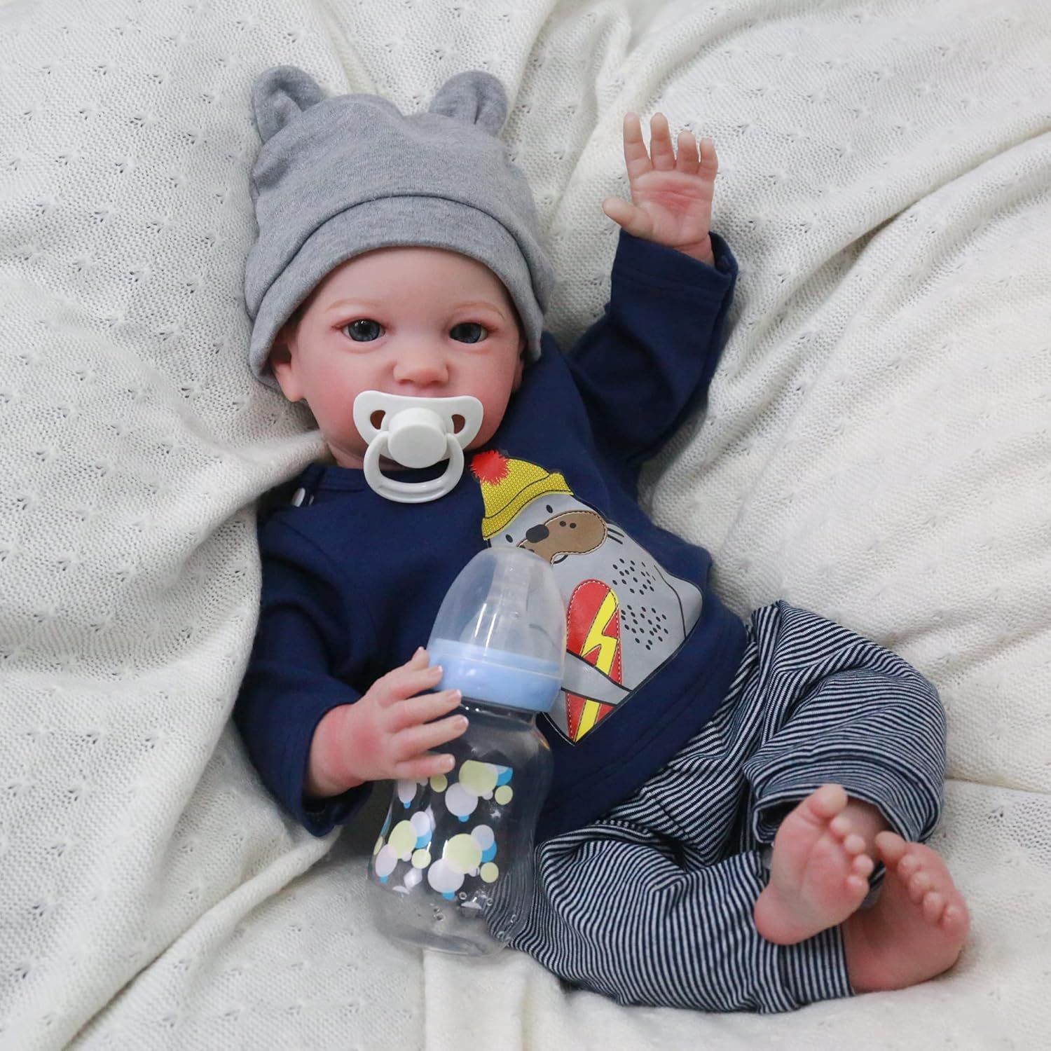 19 Inch Lifelike Reborn Baby Dolls with Soft Cloth Body O161