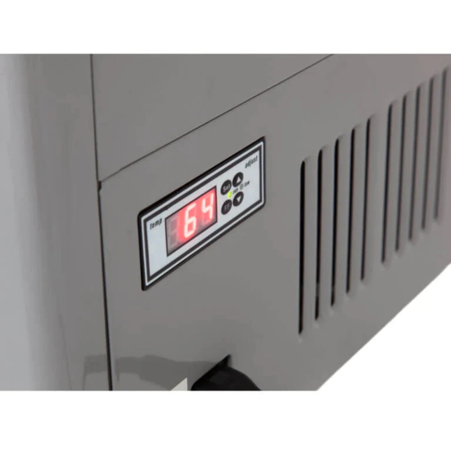 95 Quart Portable Wheeled Freezer B6664