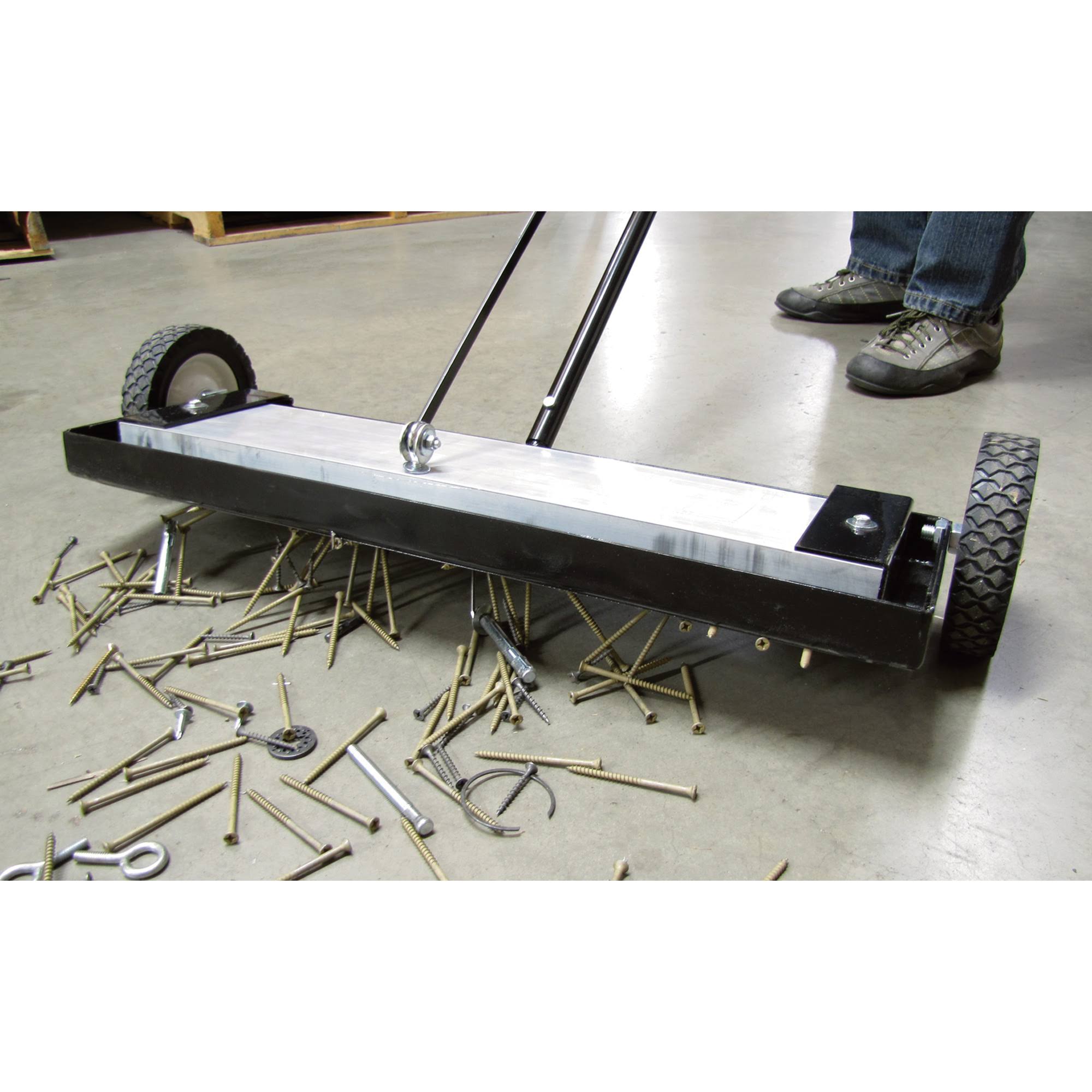 Magnetic Floor Sweeper V9602