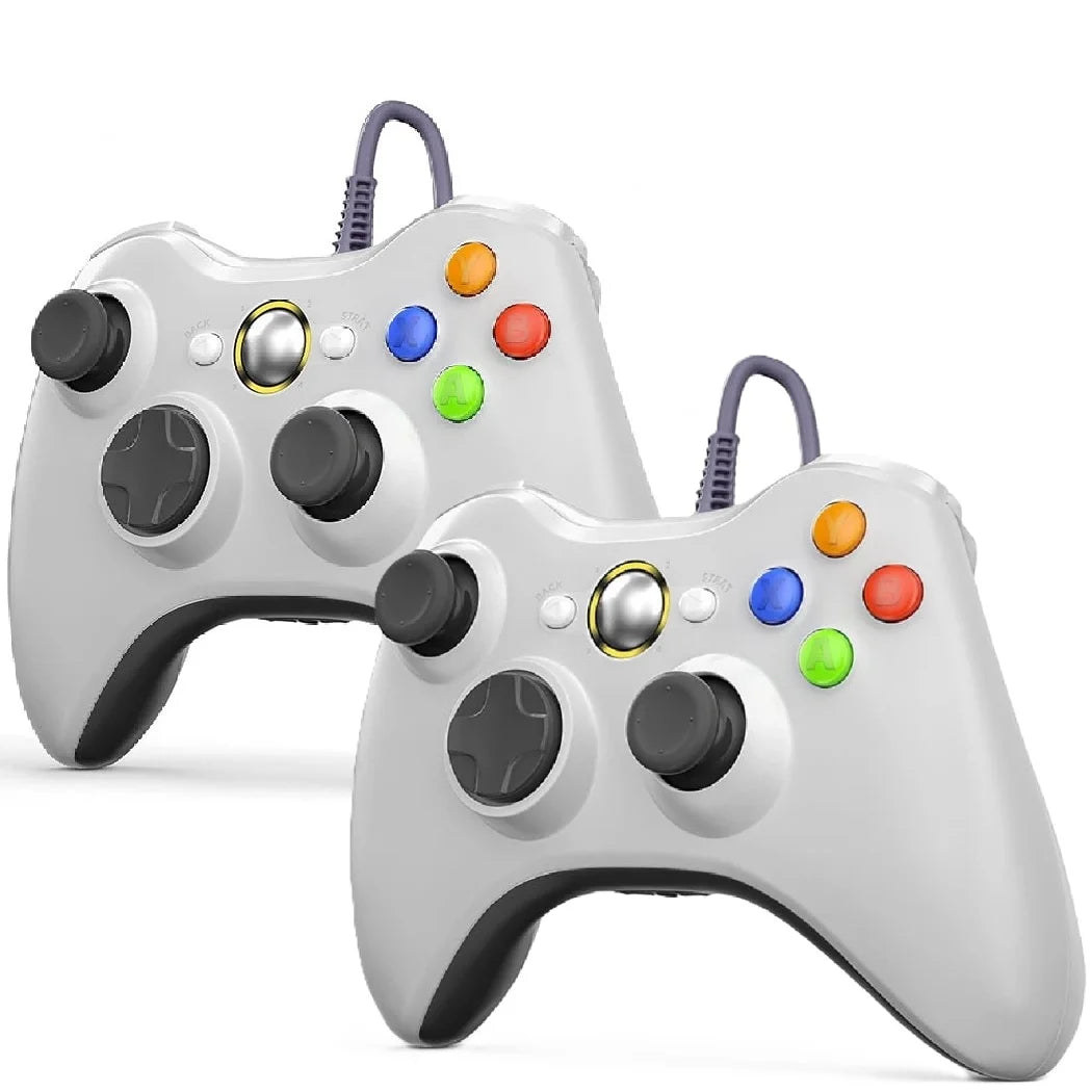 White Xbox 360 Console with Two Controllers O5291