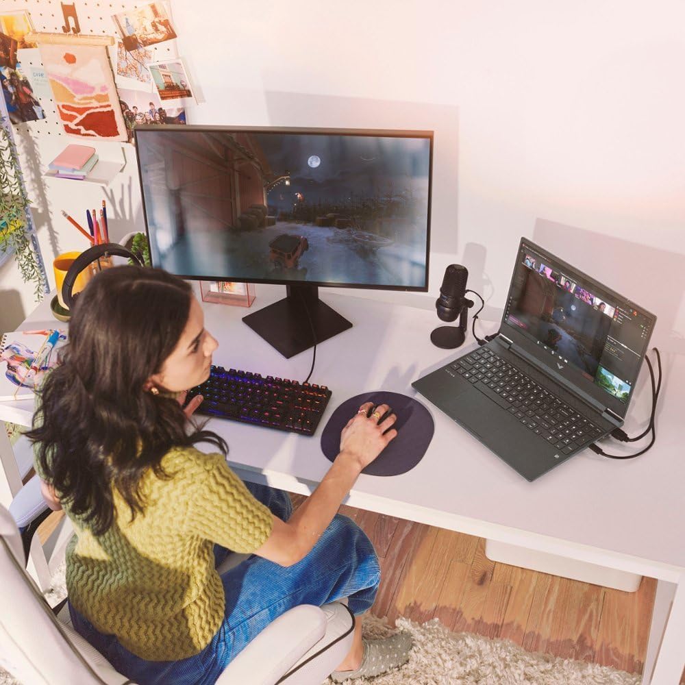 15.6" Full HD 144Hz Gaming Laptop, AMD Ryzen 5 7535HS, 16GB Memory, NVIDIA GeForce RTX 2050, 512GB SSD, Mica Silver Q879