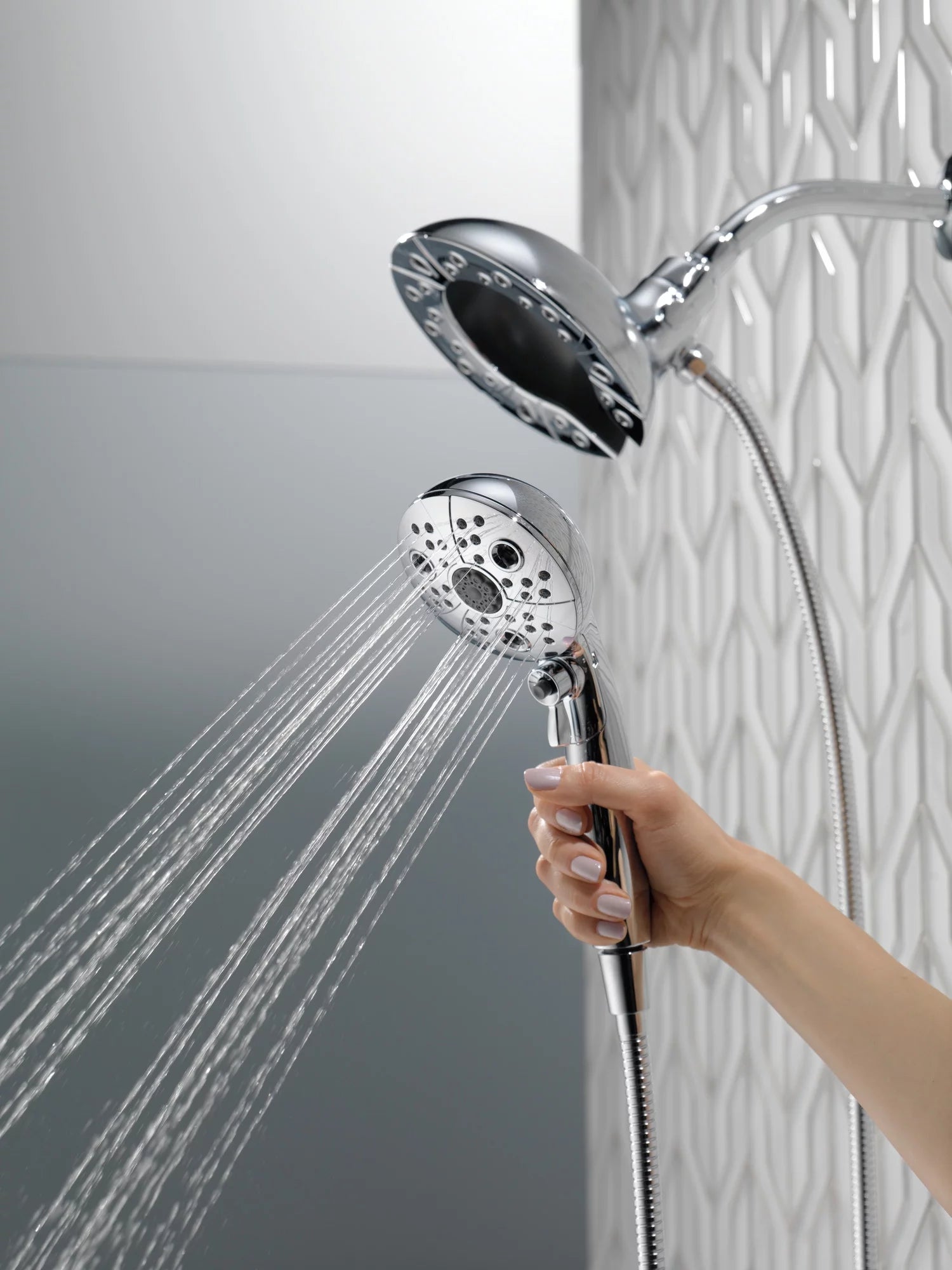 5-Spray Hand Shower and Shower Head Combo in Chrome Y86923