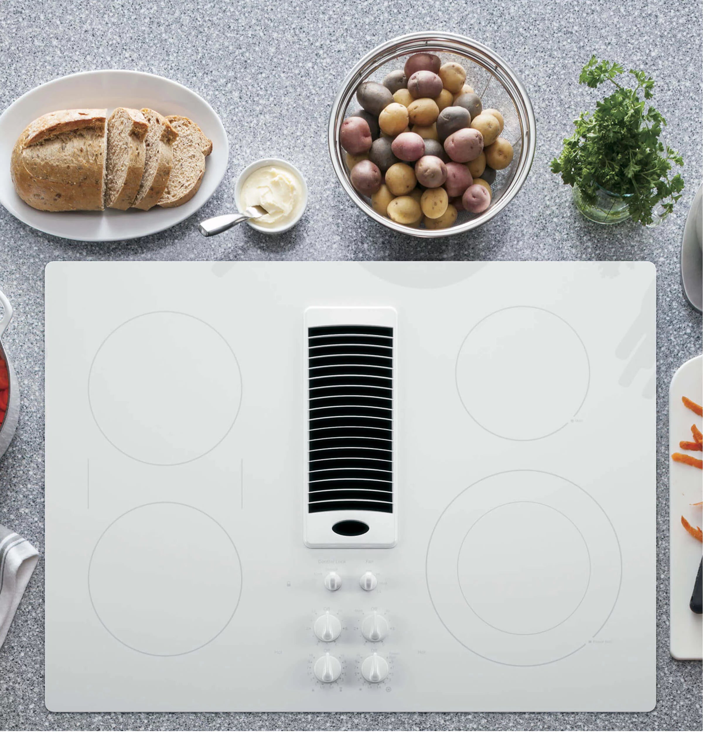 White 30 inch Downdraft Electric Cooktop D817