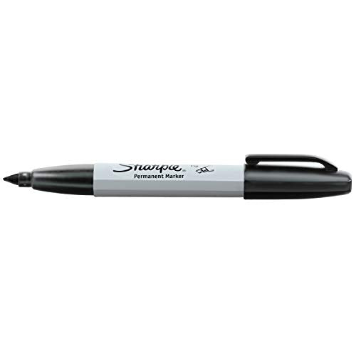 Black Chisel Tip Permanent Markers 2 Count Z4112