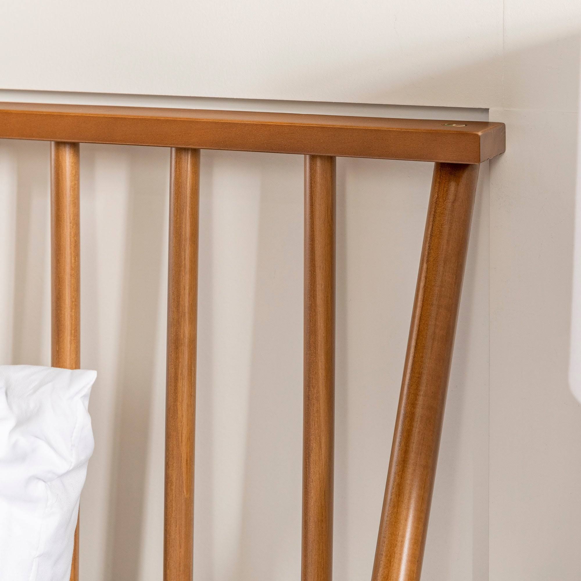Solid Pine Wood Spindle Bed - Caramel - Queen Q9524