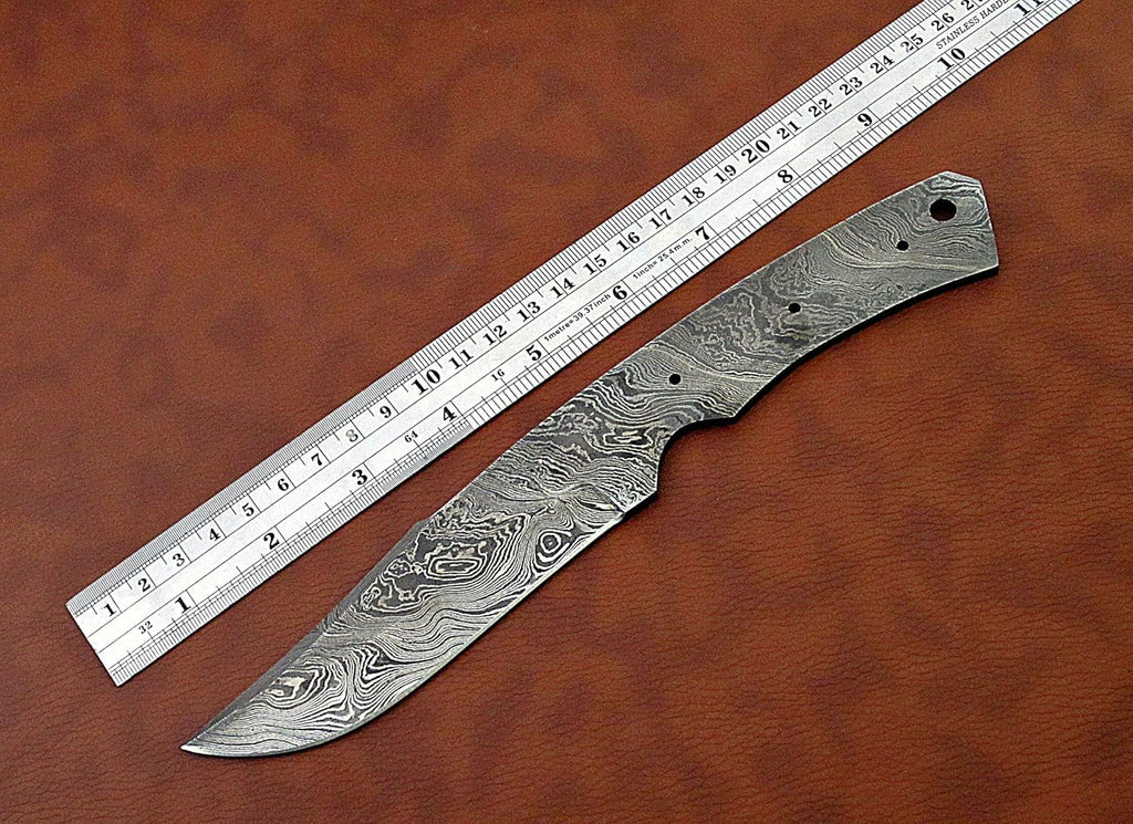 9.5 inches long clip point blank blade with 3 Pins & a screw hole space 4.5" long cutting edge blade G596961