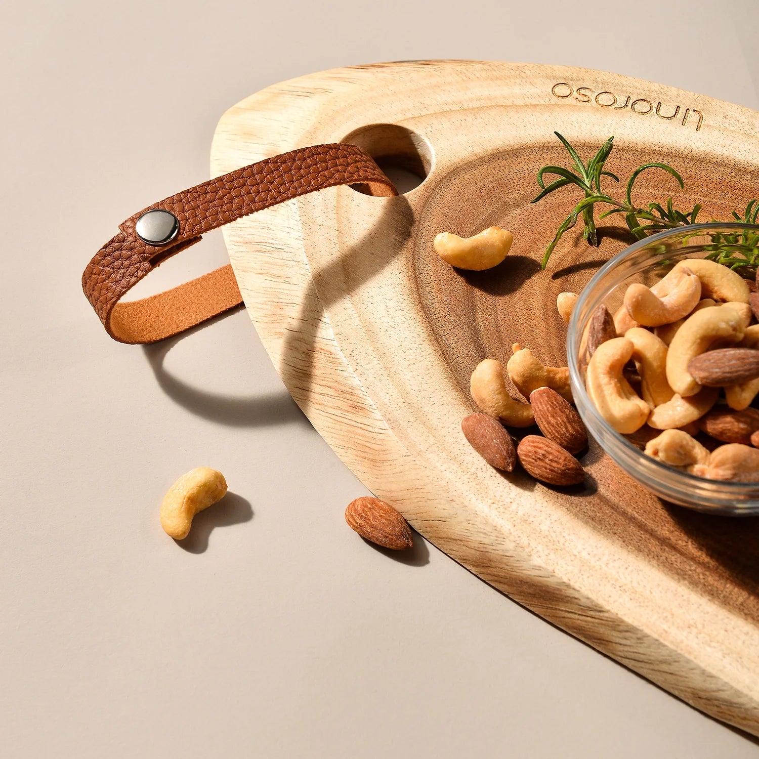 Acacia Wood Charcuterie Board 20 in C10521