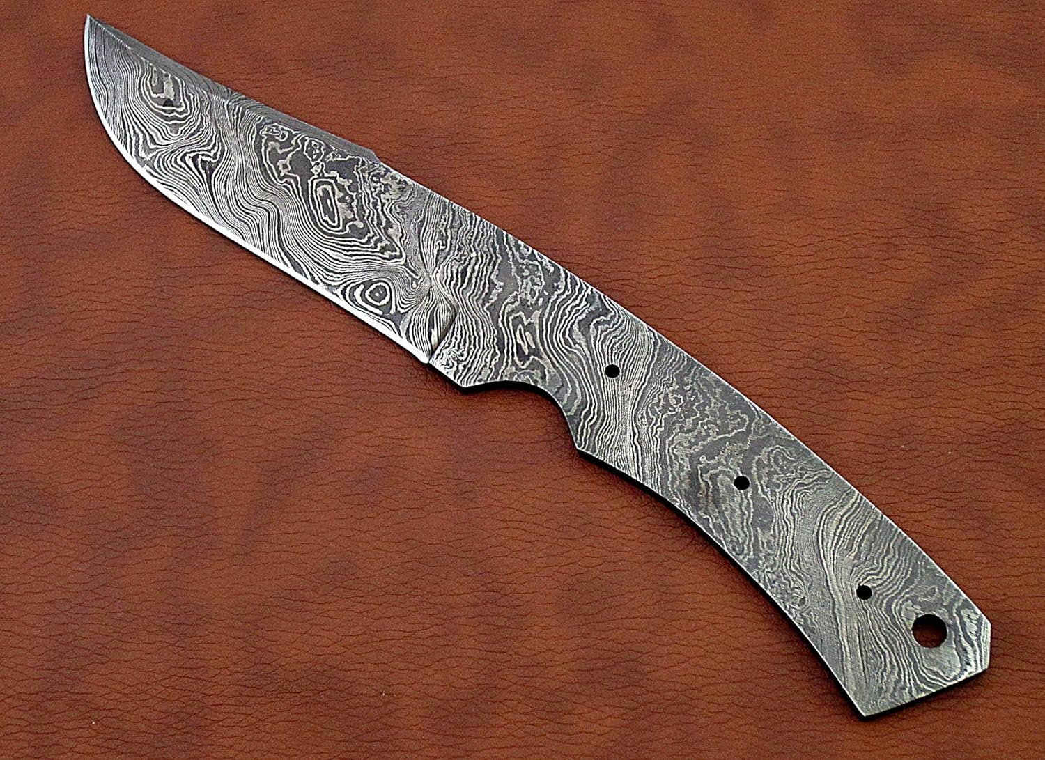 9.5 inches long clip point blank blade with 3 Pins & a screw hole space 4.5" long cutting edge blade G596961