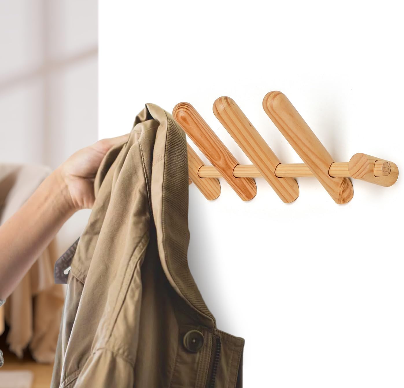 Wooden Wall Mounted Coat Rack with 4 Pegs M1398