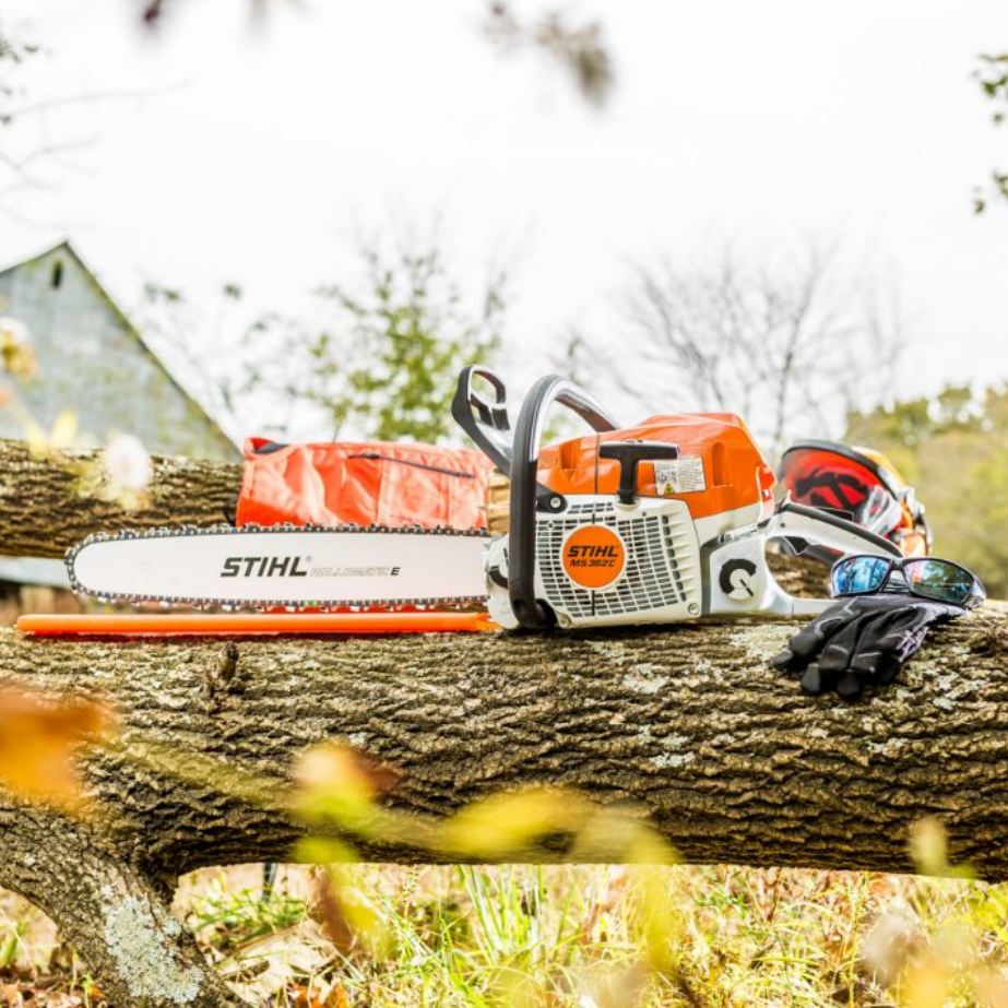 GASOLINE CHAINSAW E883829