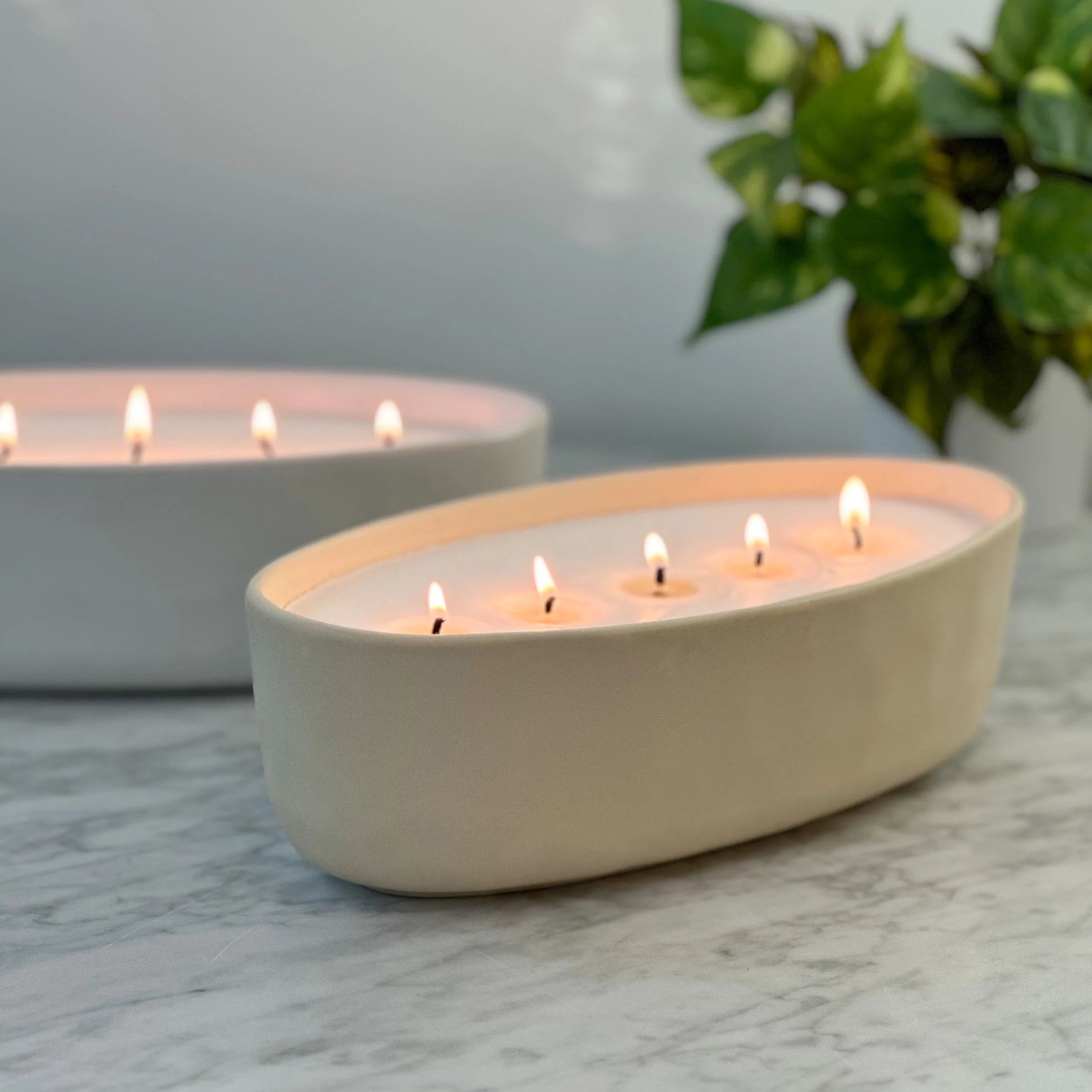 40.5oz Red Lava & Citrus Scented 5-Wick Oversized Candle N4082