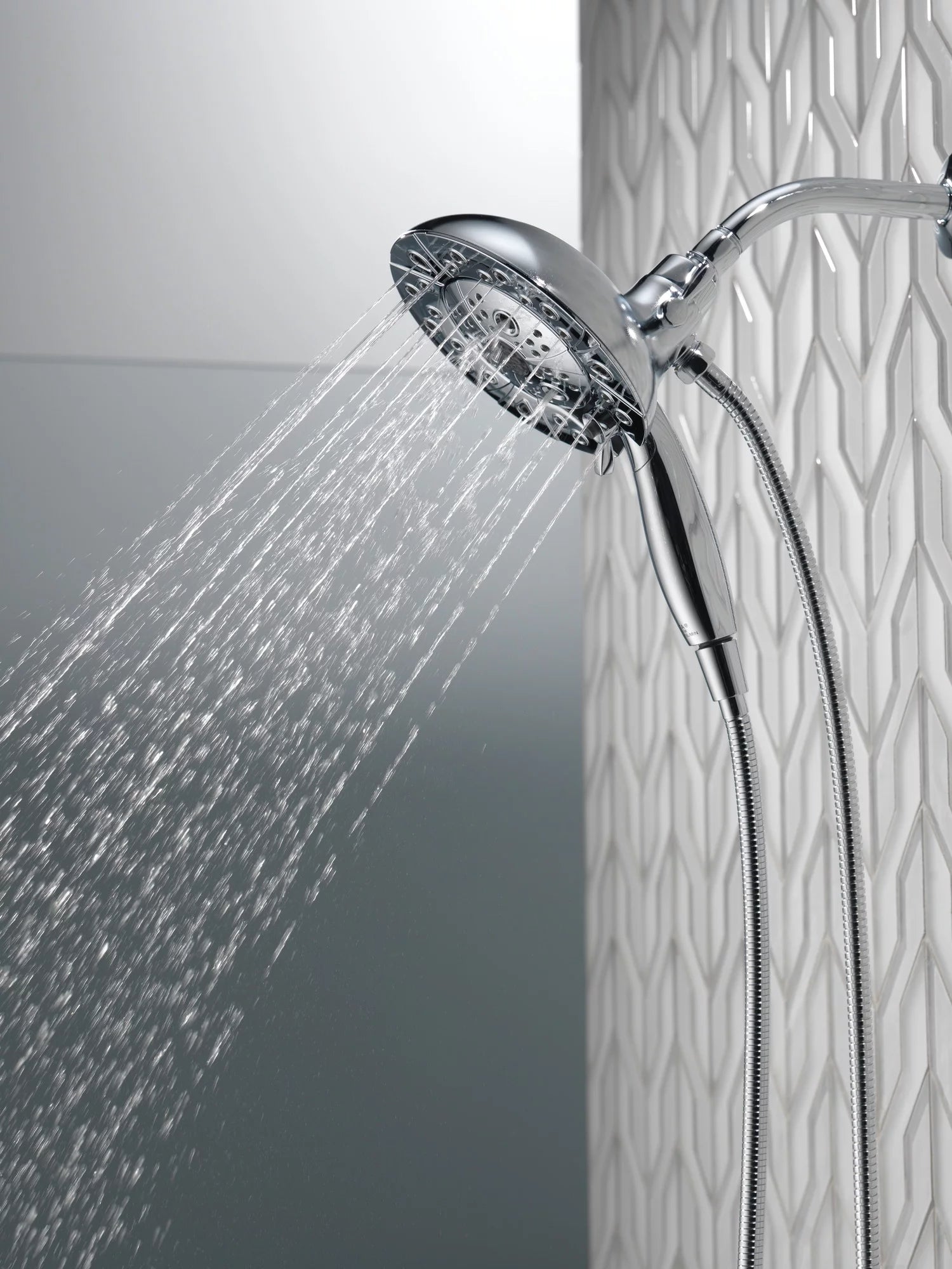 5-Spray Hand Shower and Shower Head Combo in Chrome Y86923