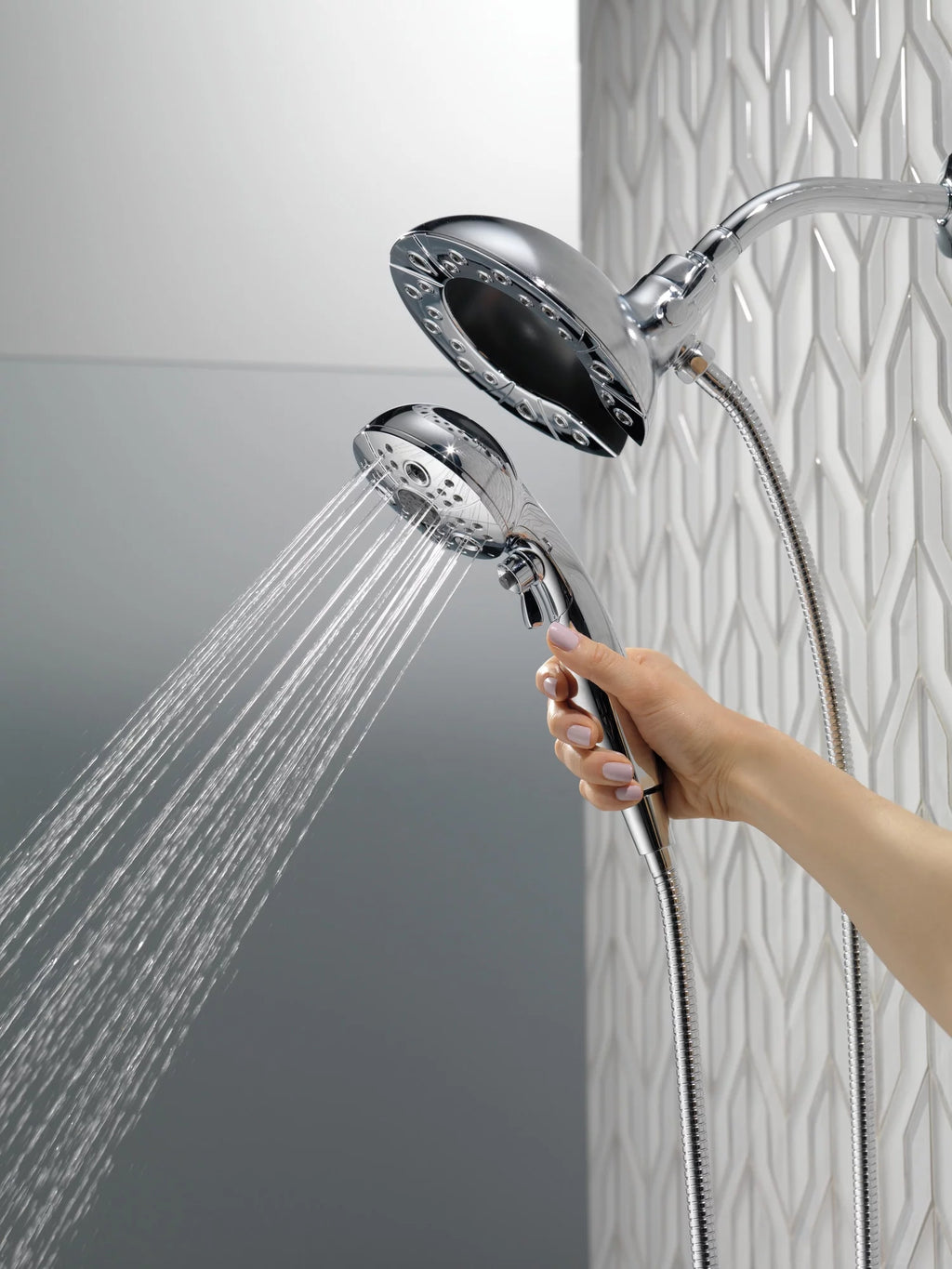 5-Spray Hand Shower and Shower Head Combo in Chrome Y86923